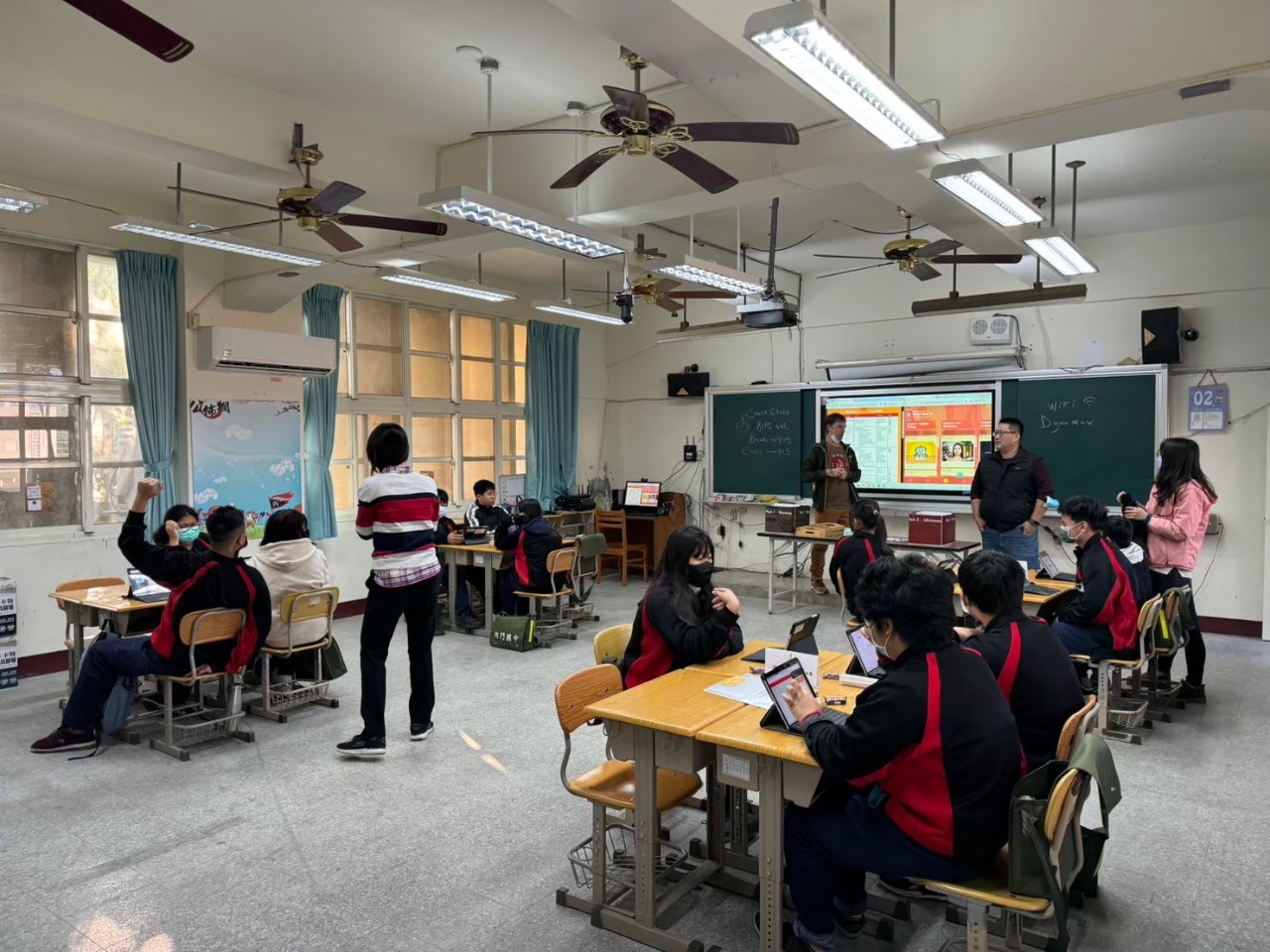LINE_ALBUM_2024寒假雙語營_240903_1.jpg